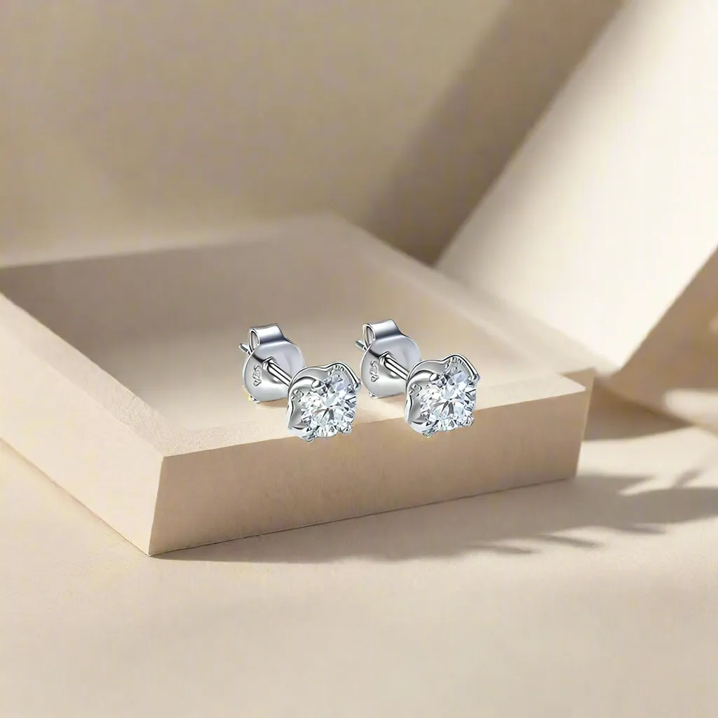 0.5 Ct Diamond Flower Stud Earrings