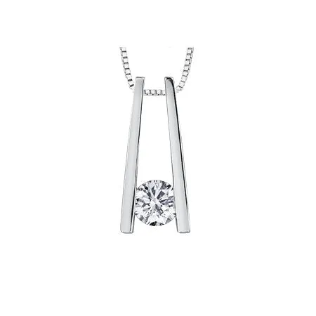 18K White Gold (0.15ct - 0.30ct) Maple Leaf Canadian Diamond Floating Pendant 0.15 ct