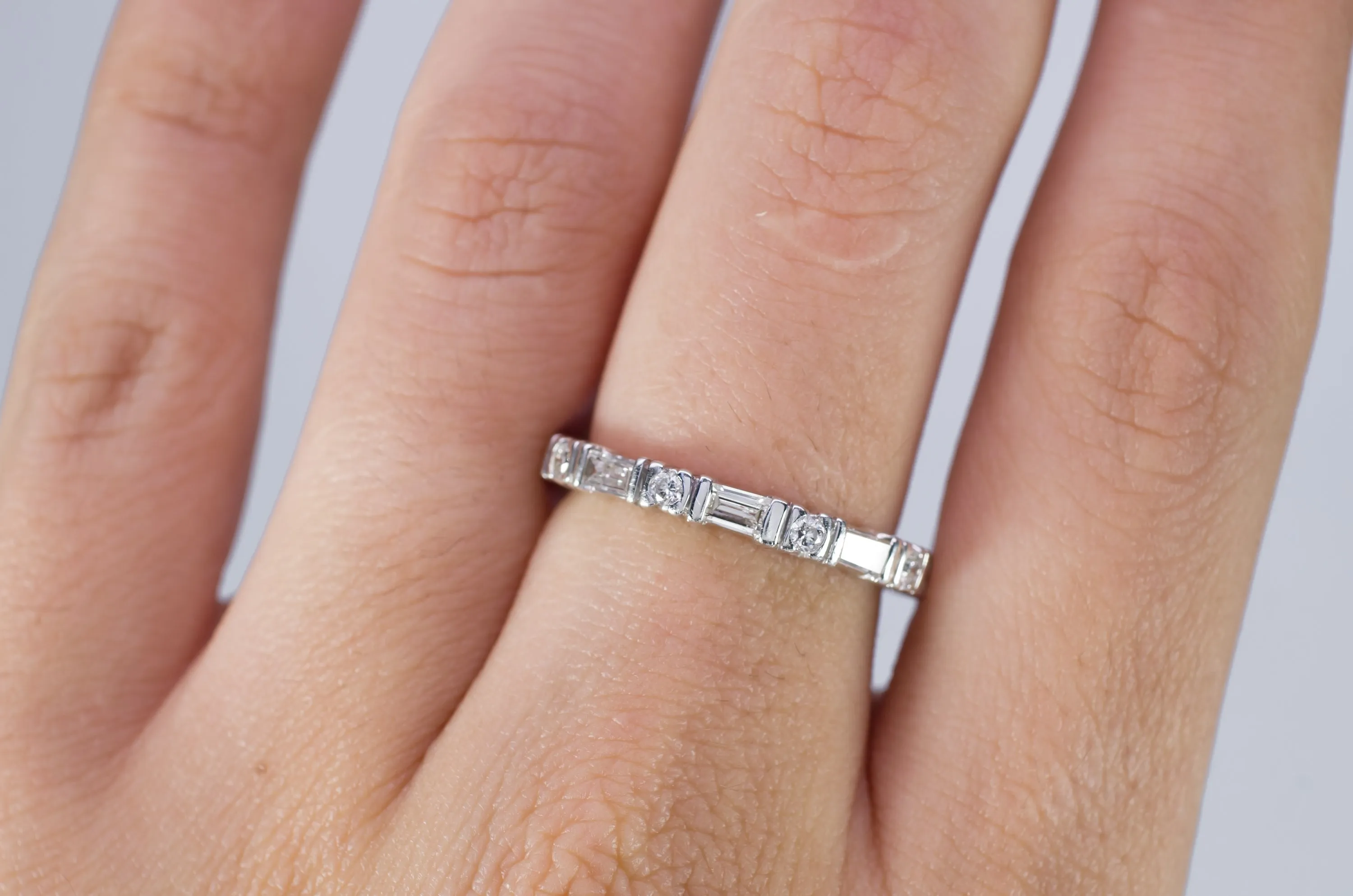 1CTW BAGUETTE AND ROUND ETERNITY BAND