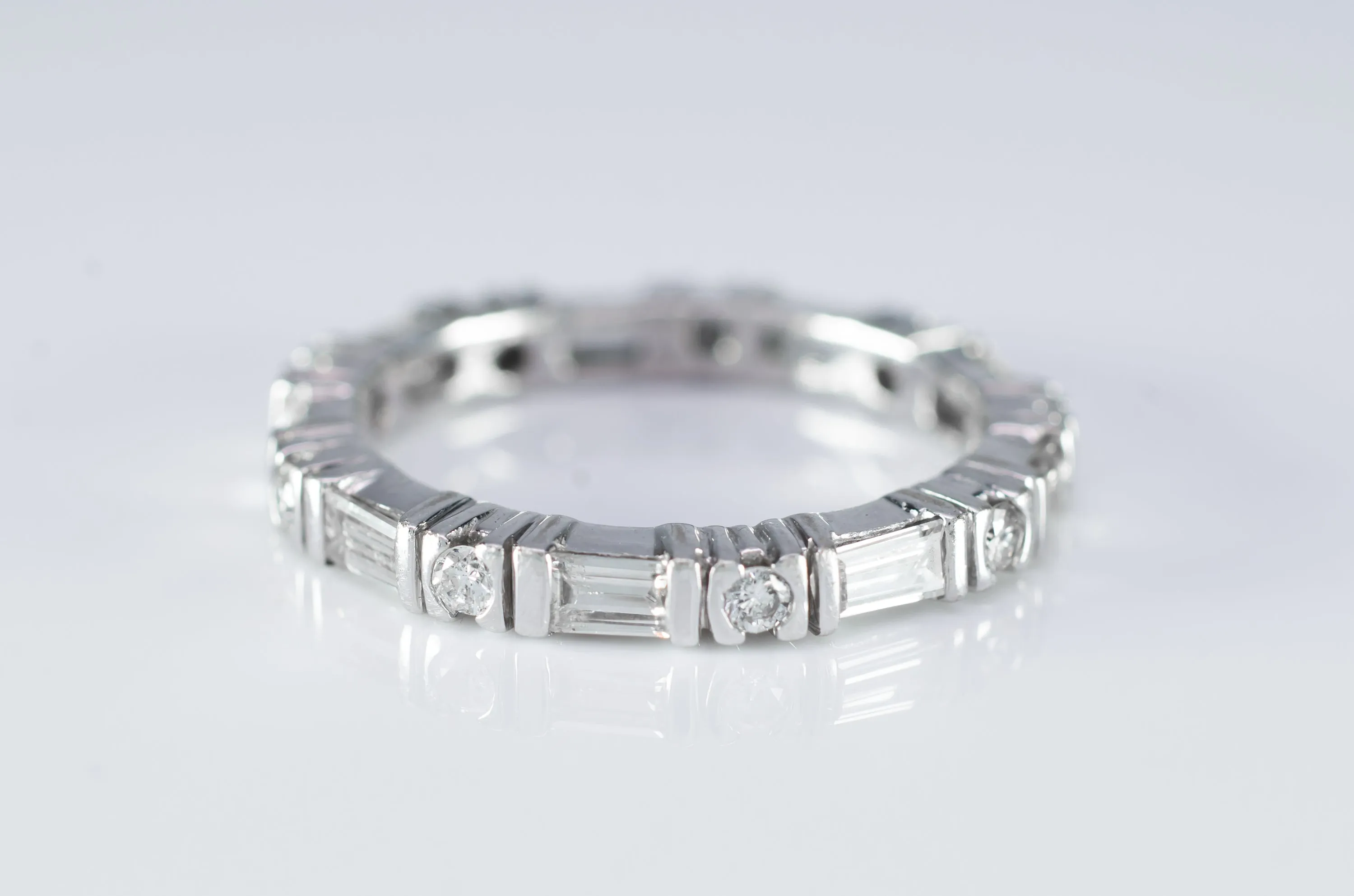 1CTW BAGUETTE AND ROUND ETERNITY BAND