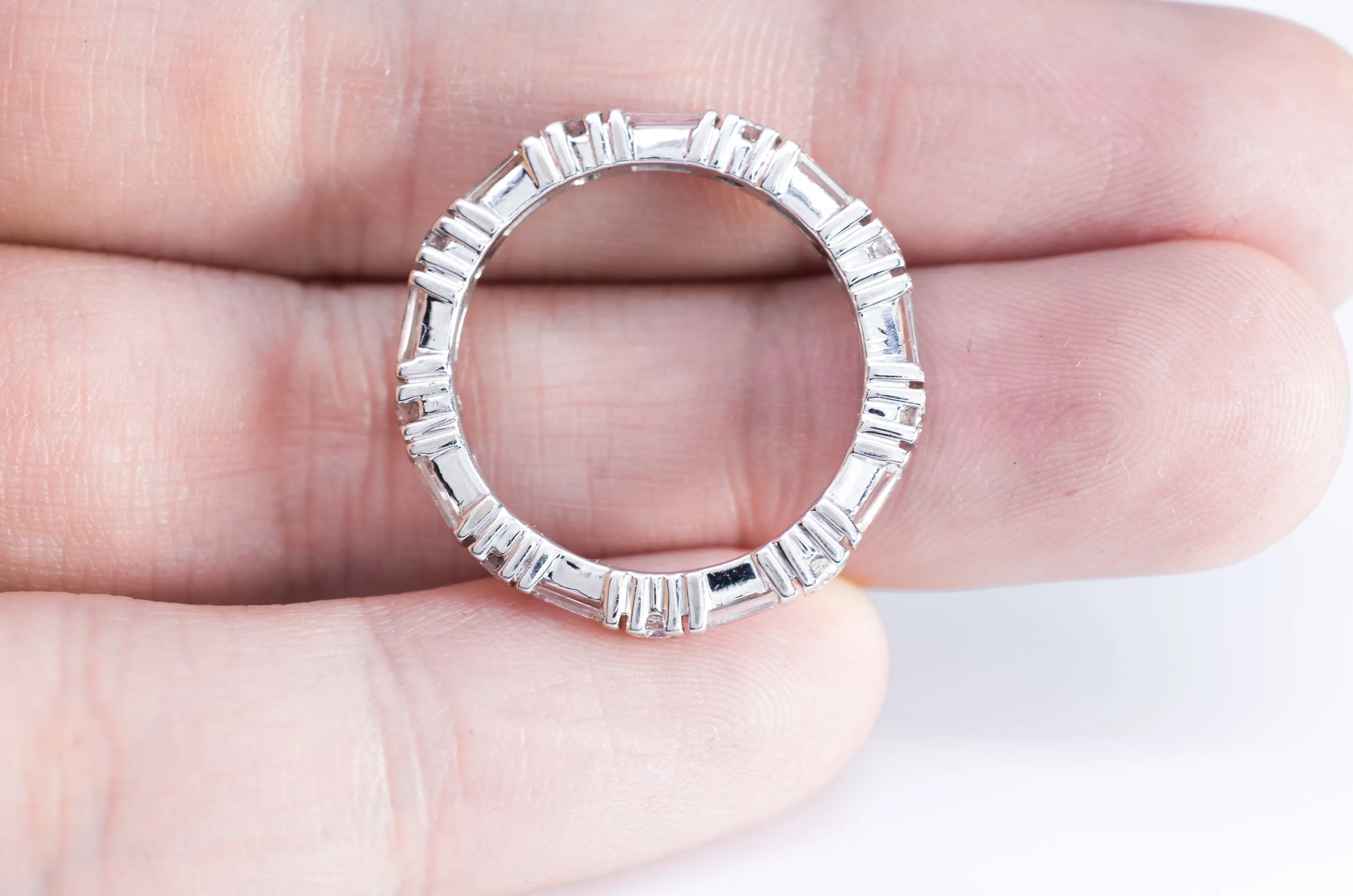 1CTW BAGUETTE AND ROUND ETERNITY BAND