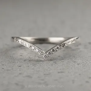 7 Diamond Vintage Vivian Wedding Band, Platinum