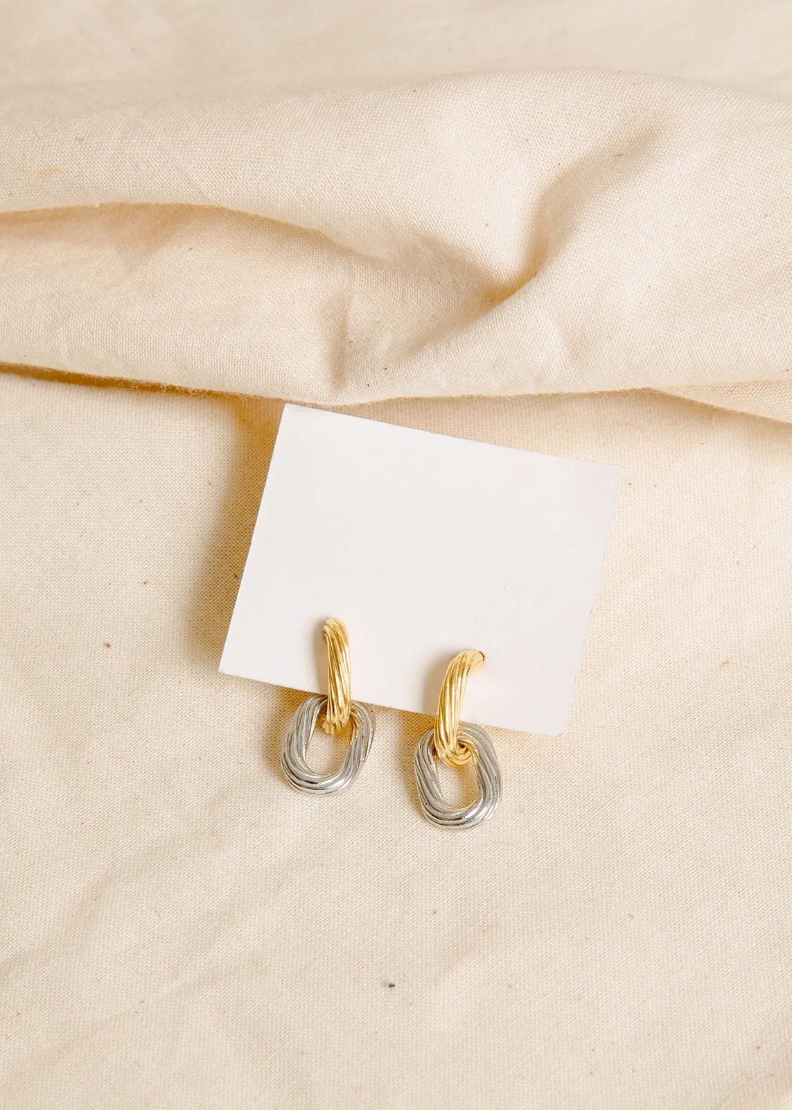 Arya Chain Earrings