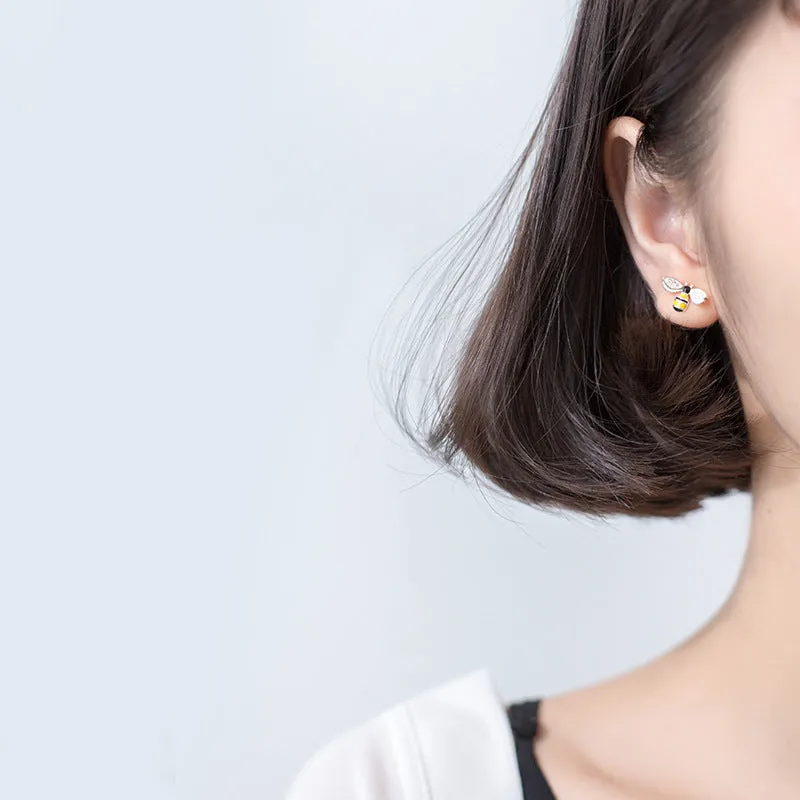 Asymmetry Bee and Daisy flower cute stud earrings - SS060