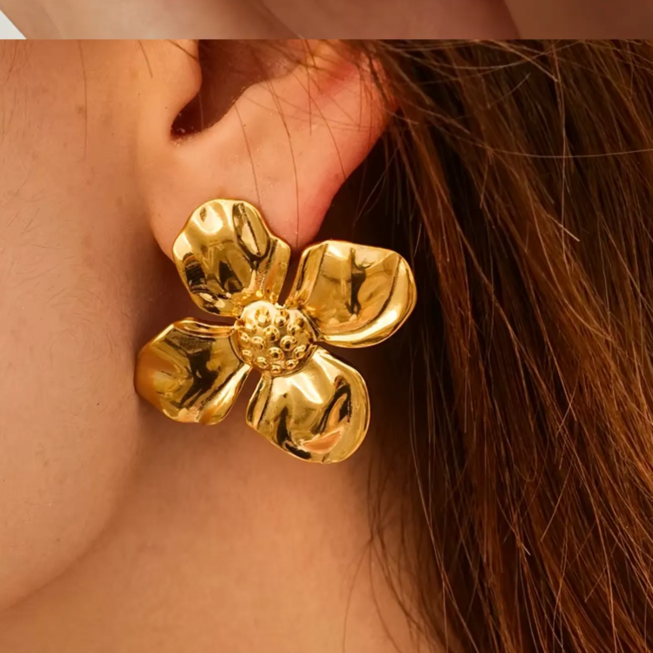 Azalea | Flower Statement Stud earring
