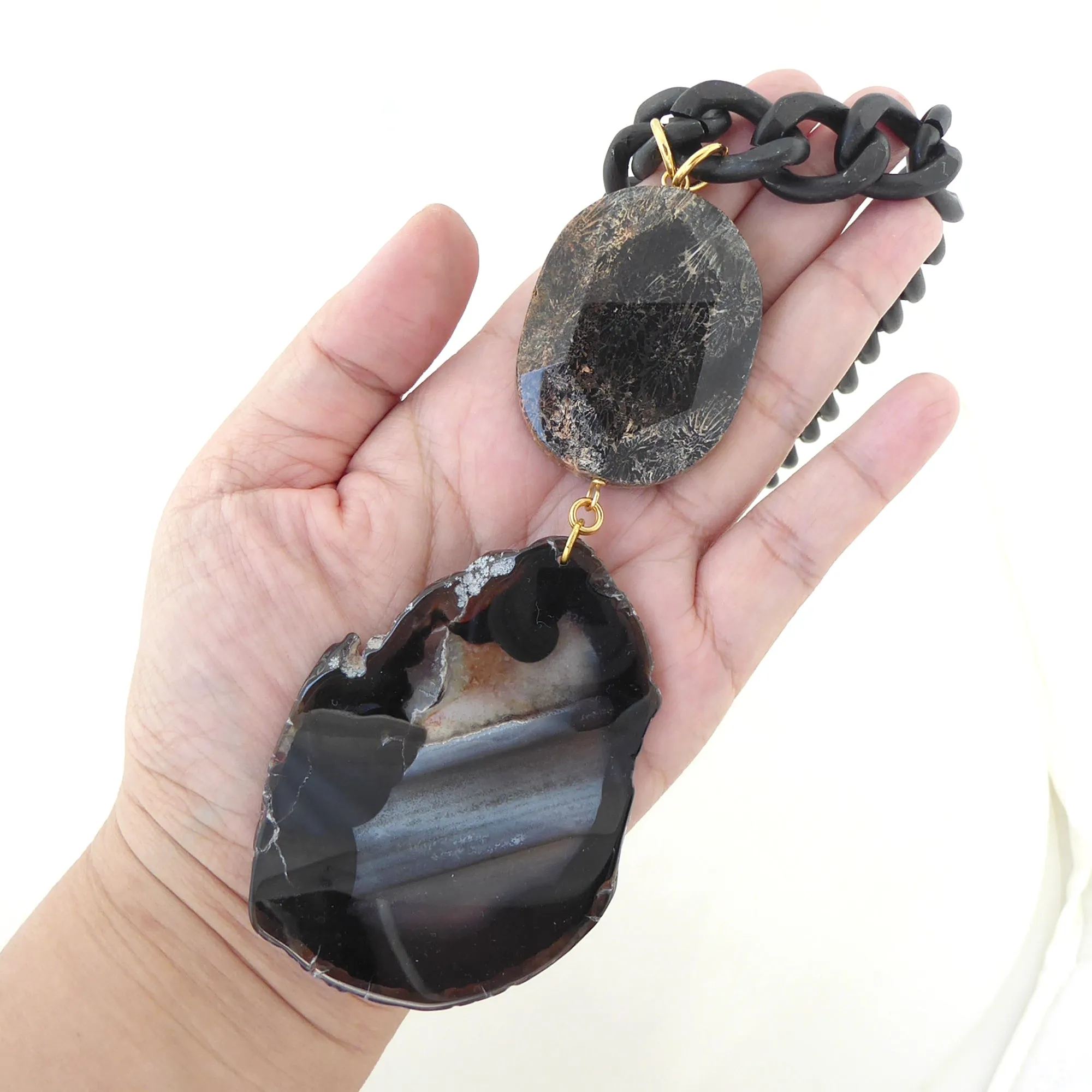 Black agate pendant necklace