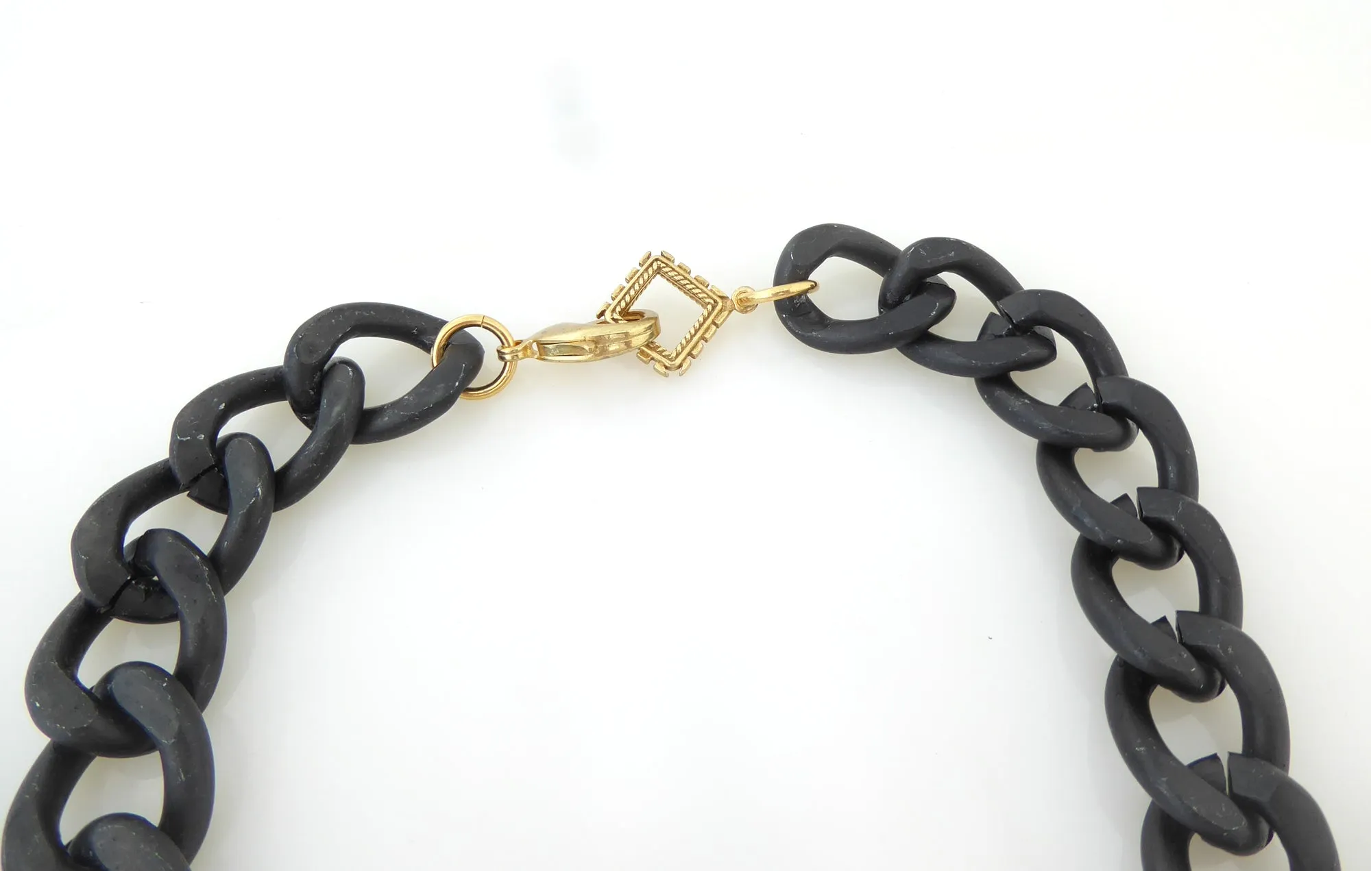 Black agate pendant necklace