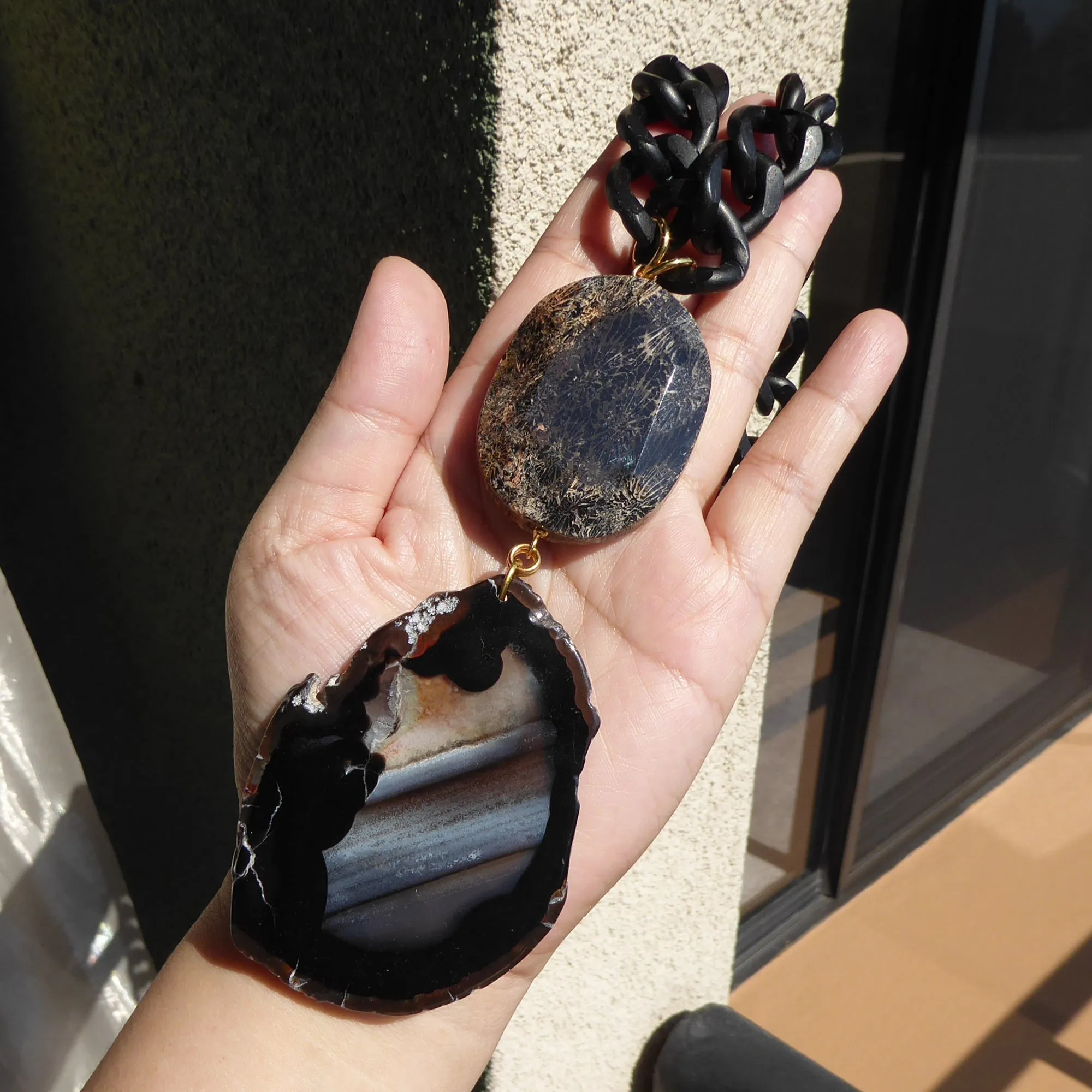 Black agate pendant necklace