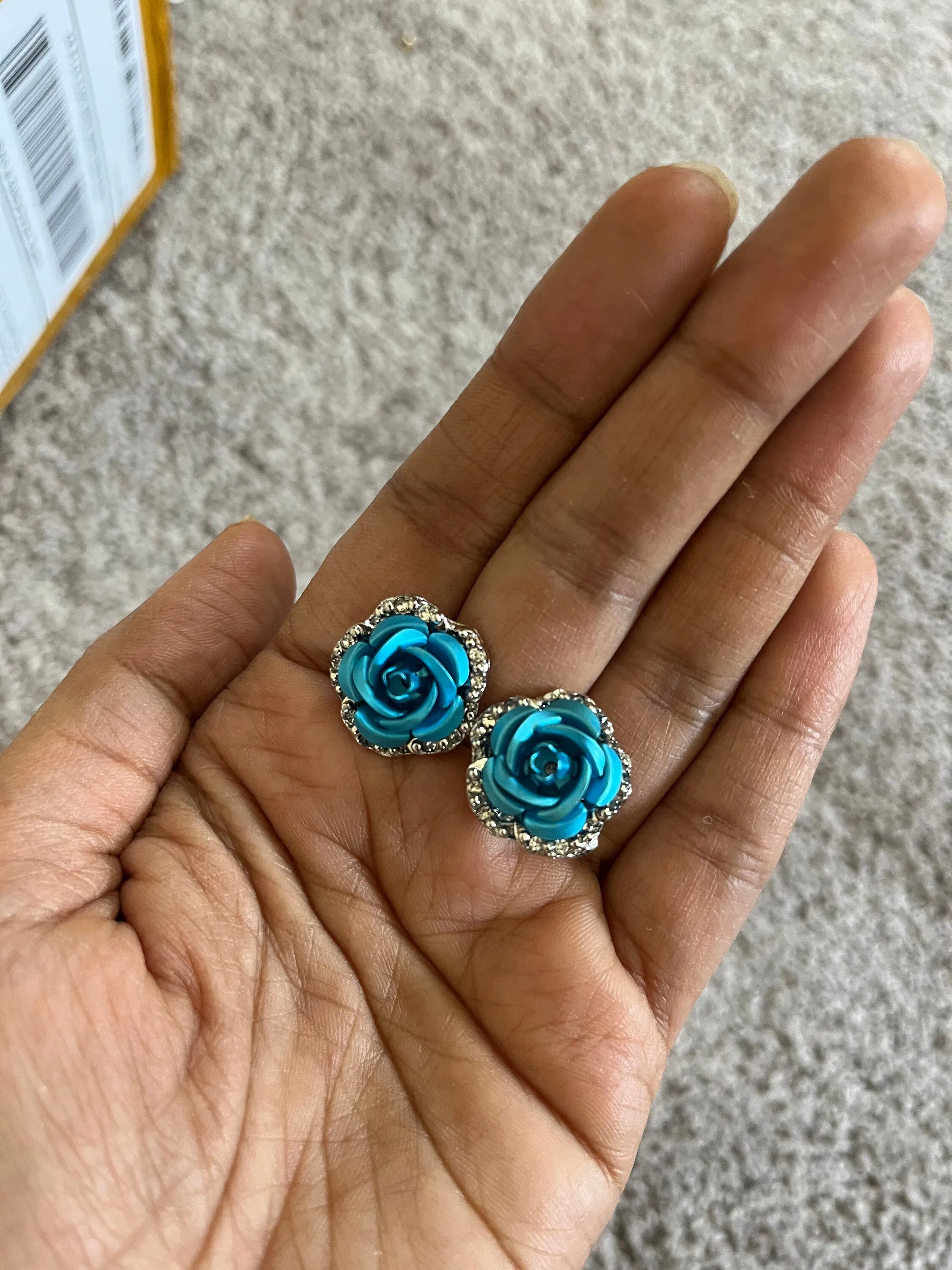 blue stud earrings , cerulean Cyan  rose earrings , blue flower earrings ,small teal aqua earrings , blue wedding earrings , blue earrings