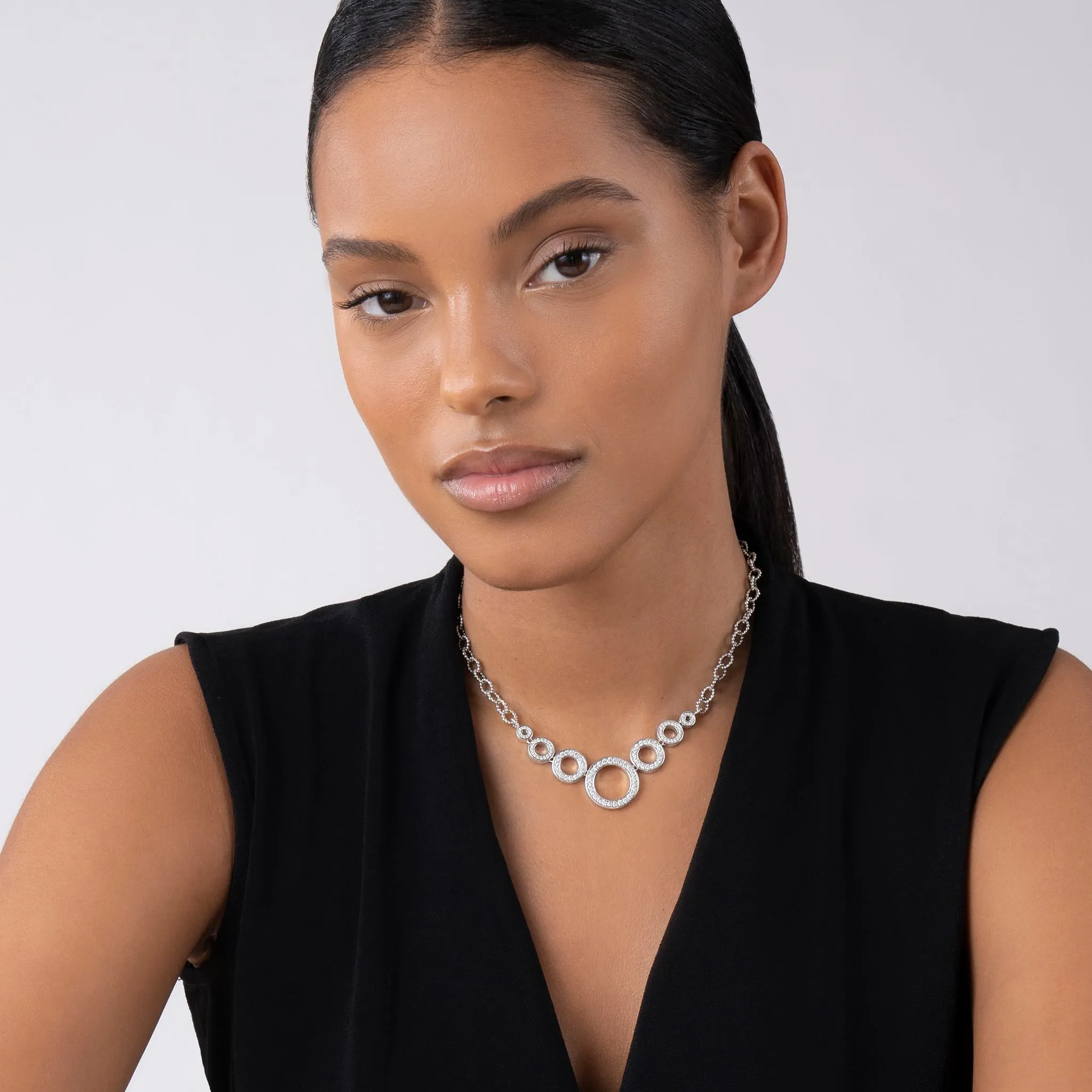 Caviar Spark Seven Circle Diamond Link Necklace