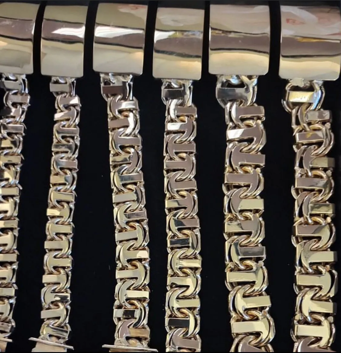 Custom Chino Bar Gold Bracelets
