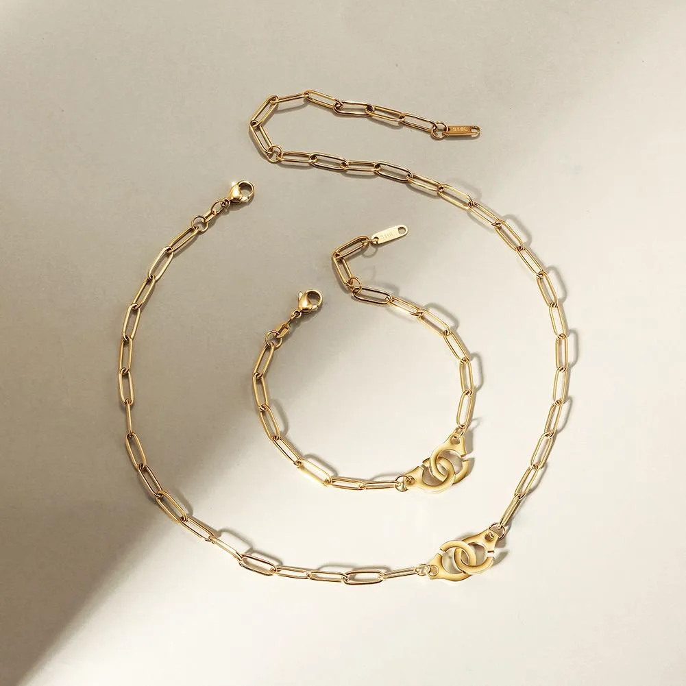 Gold Paperclip Link Necklace - Minimalist Statement Piece for Women