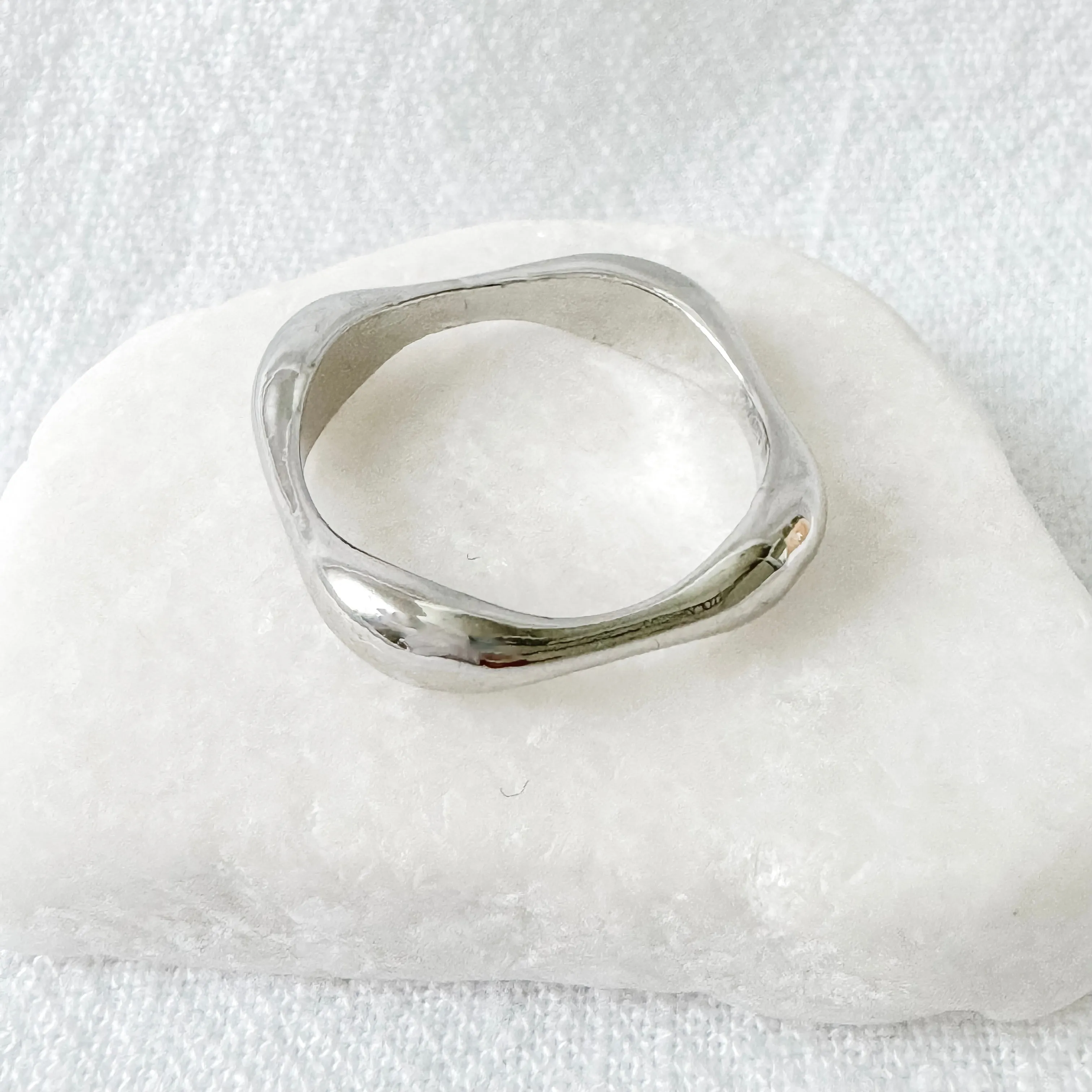 Marm Ring