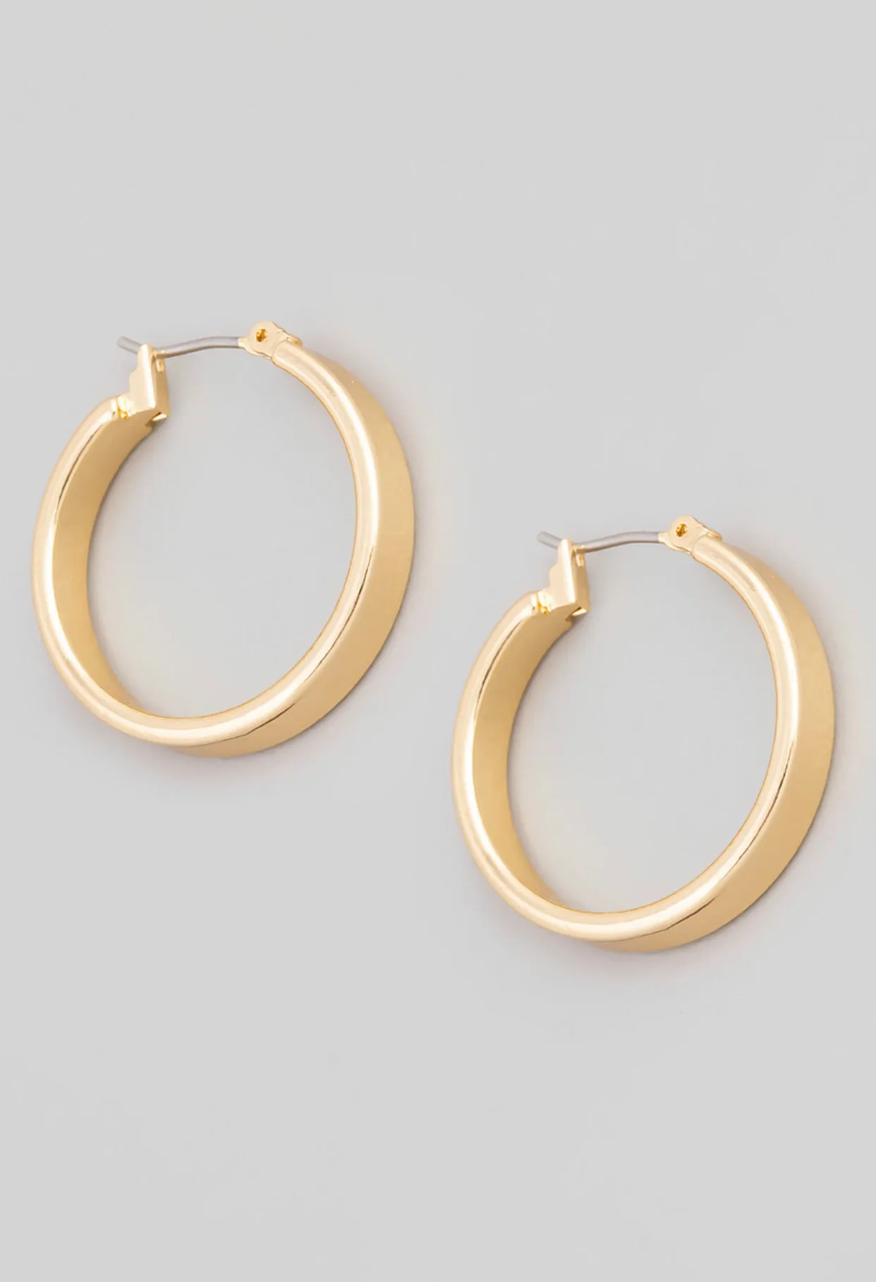 Medium Bold Hoop