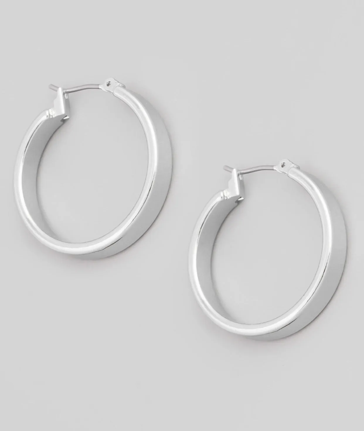 Medium Bold Hoop