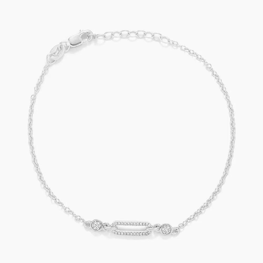 Meet me in the Middle Chain Bracelet