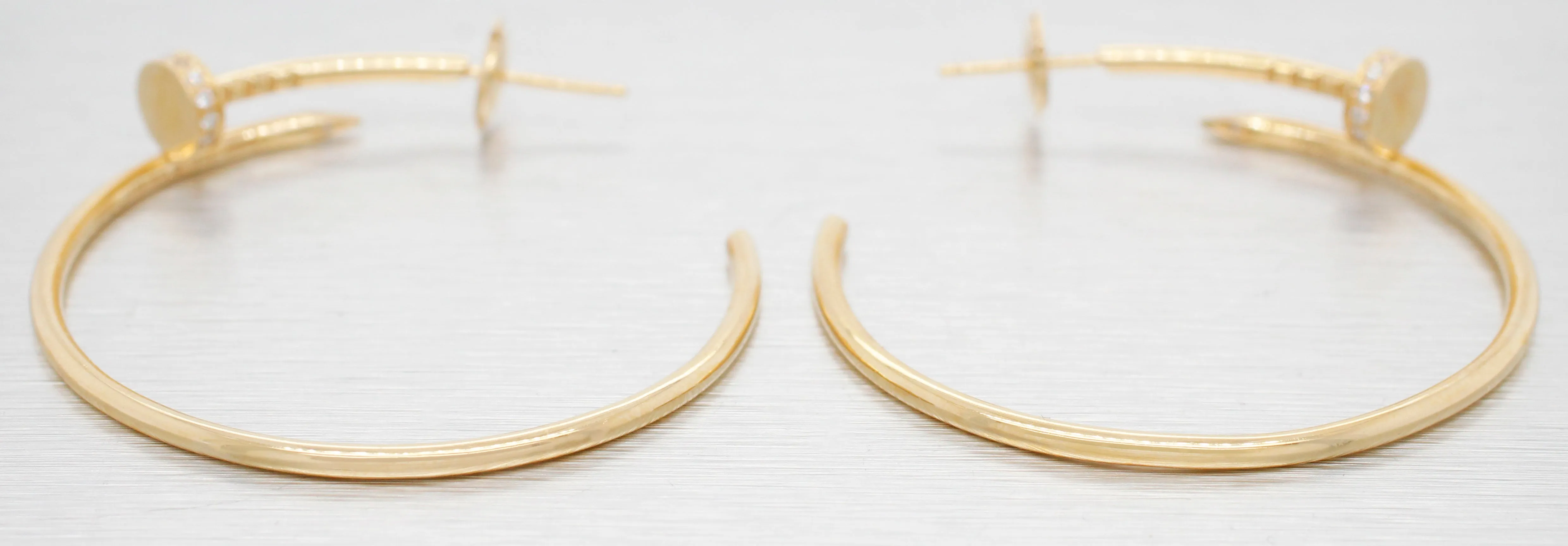 Modern 0.07ctw Diamond Nail Large Hoop Earrings - 18k Yellow Gold - Pushback