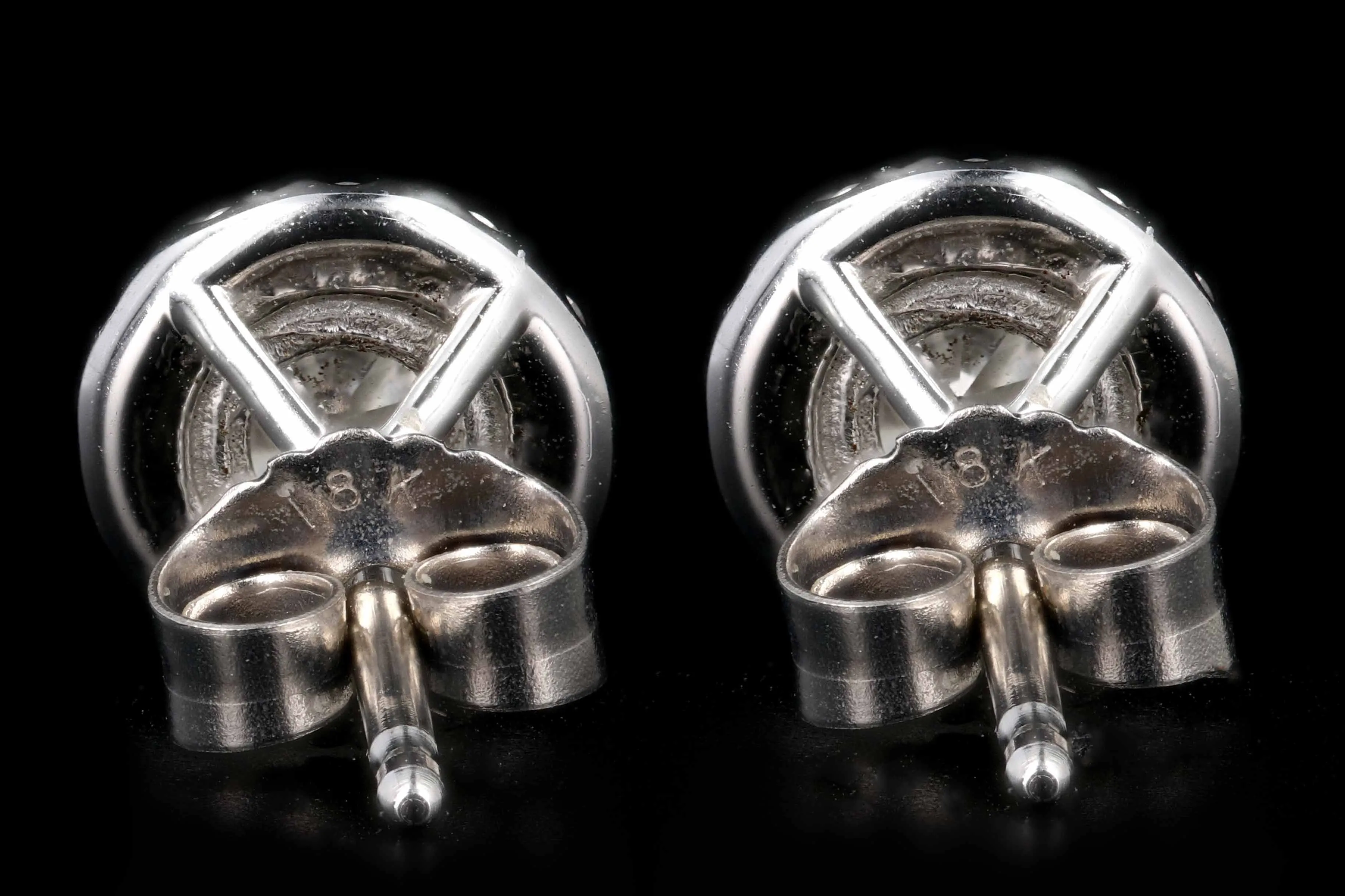 Modern 18K White Gold 1CTW Diamond Earrings