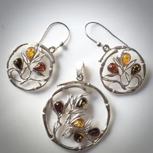 Modern Round Silver Pendant with Flower & Earrings Set
