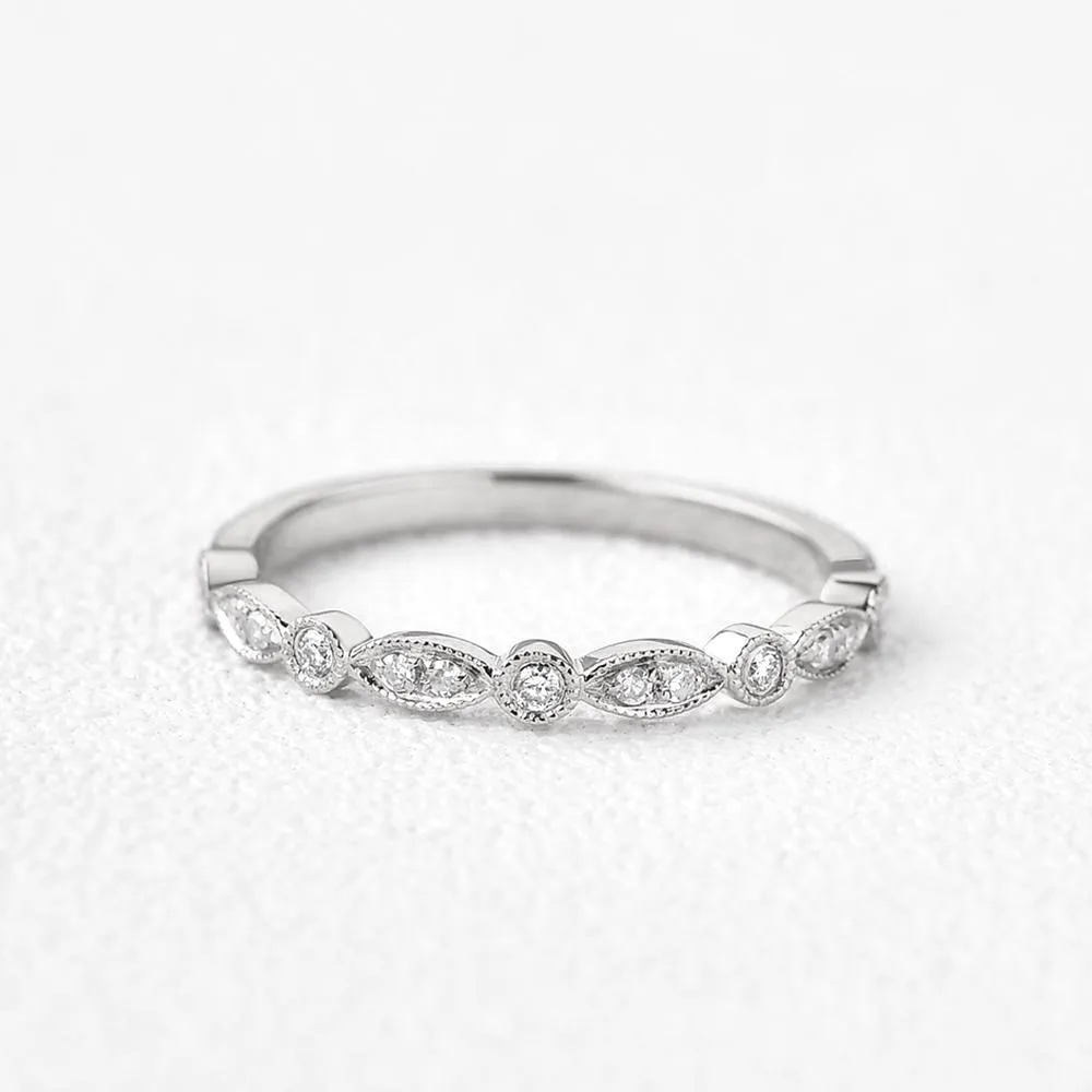 Moissanite Milgrain Dainty White/Rose Gold Ring