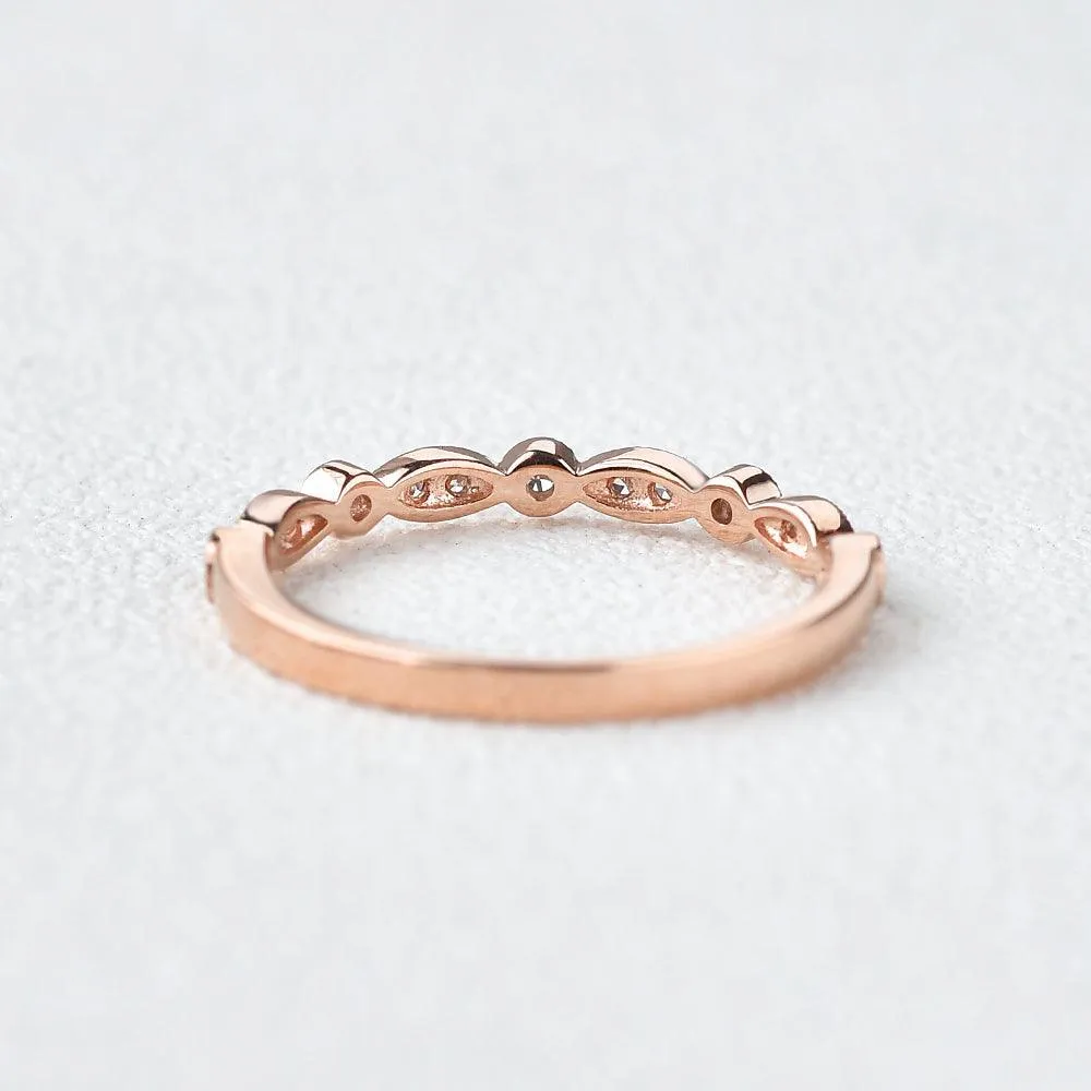 Moissanite Milgrain Dainty White/Rose Gold Ring