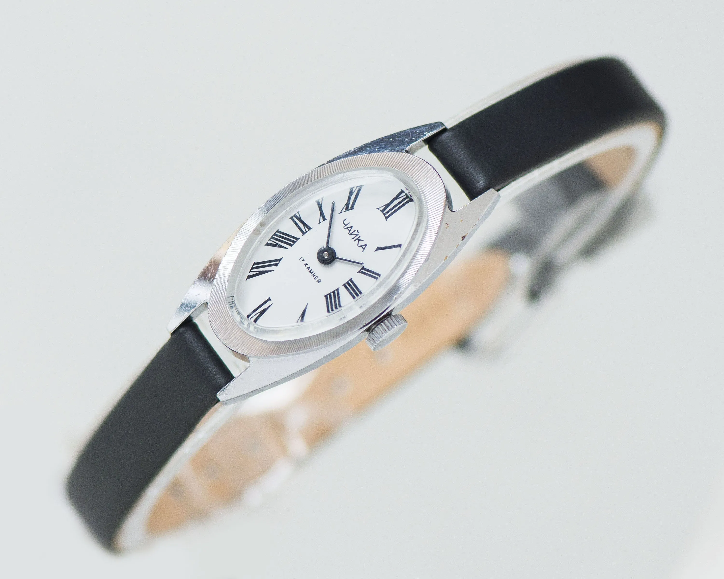 Oval face lady wristwatch Seagull, silver shade women watch small, Roman numerals 80s modern lady wrist watch, new genuine leather strap