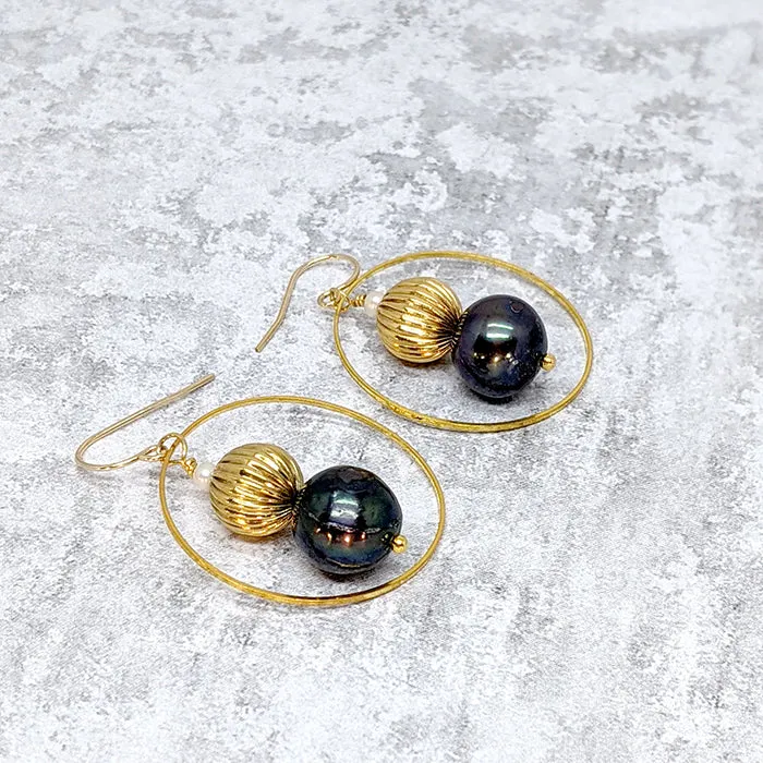 Planet Blue Pearl Earrings`