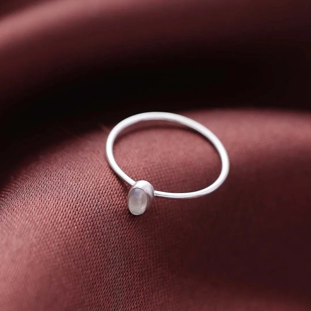 Pure Silver Ring - Simple Moon Stone Slim Fit