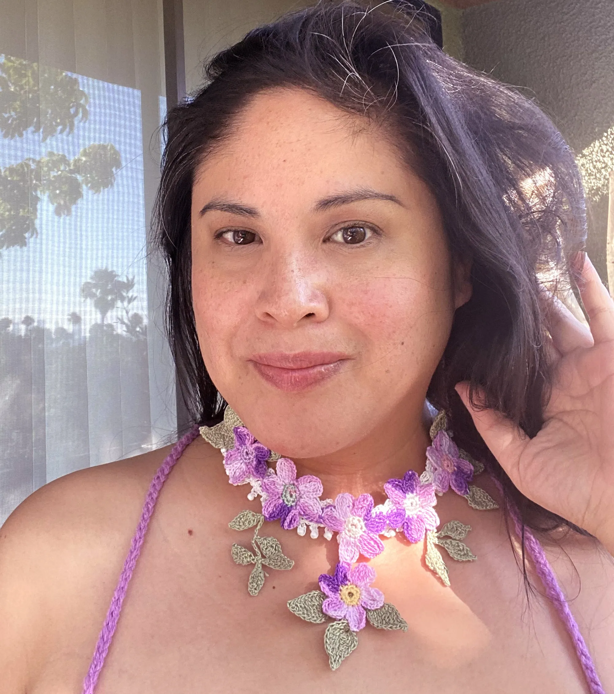 Purple daisy necklace