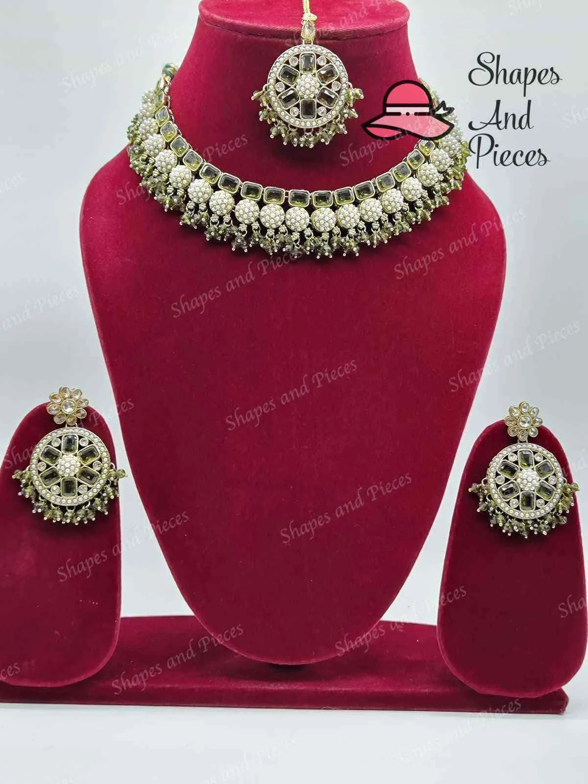 Riiva Necklace Set