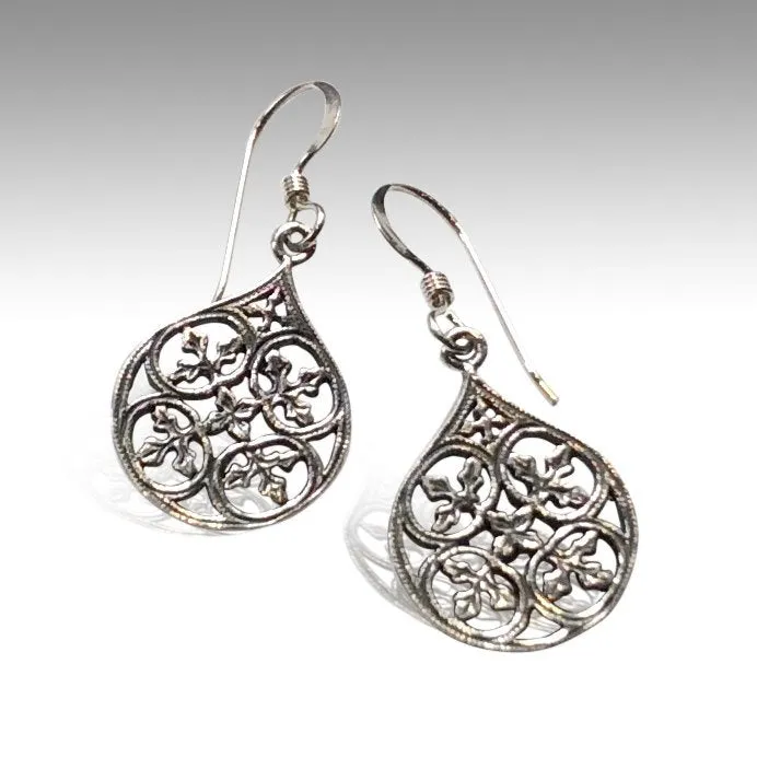 Simple silver earrings, teardrop earrings, casual earrings, filigree earrings, drop earrings, shiny earrings - Magic moments E8002