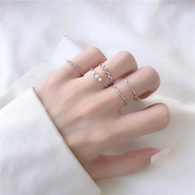 Simple Wave Pattern Ring Set for Women