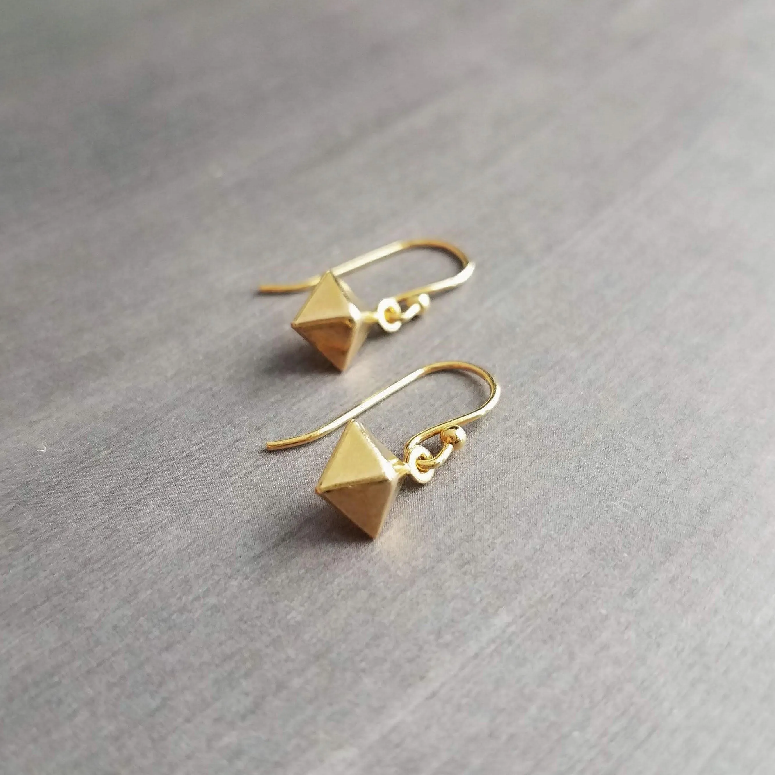 Small Gold Diamond Earrings, double pyramid earring, octahedron earring, diamond shape earring, spear earring, triangular, modern earring