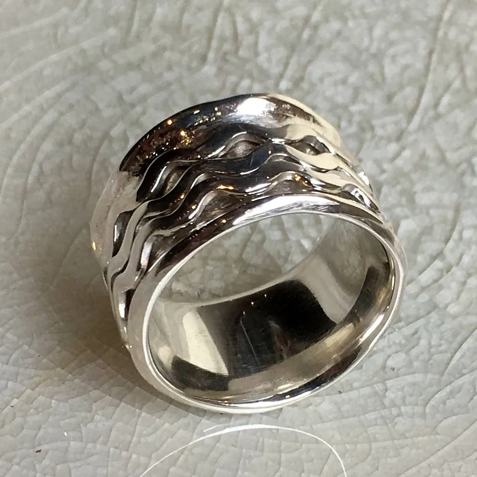 Stacking Waves Meditation Ring - Coming Home.