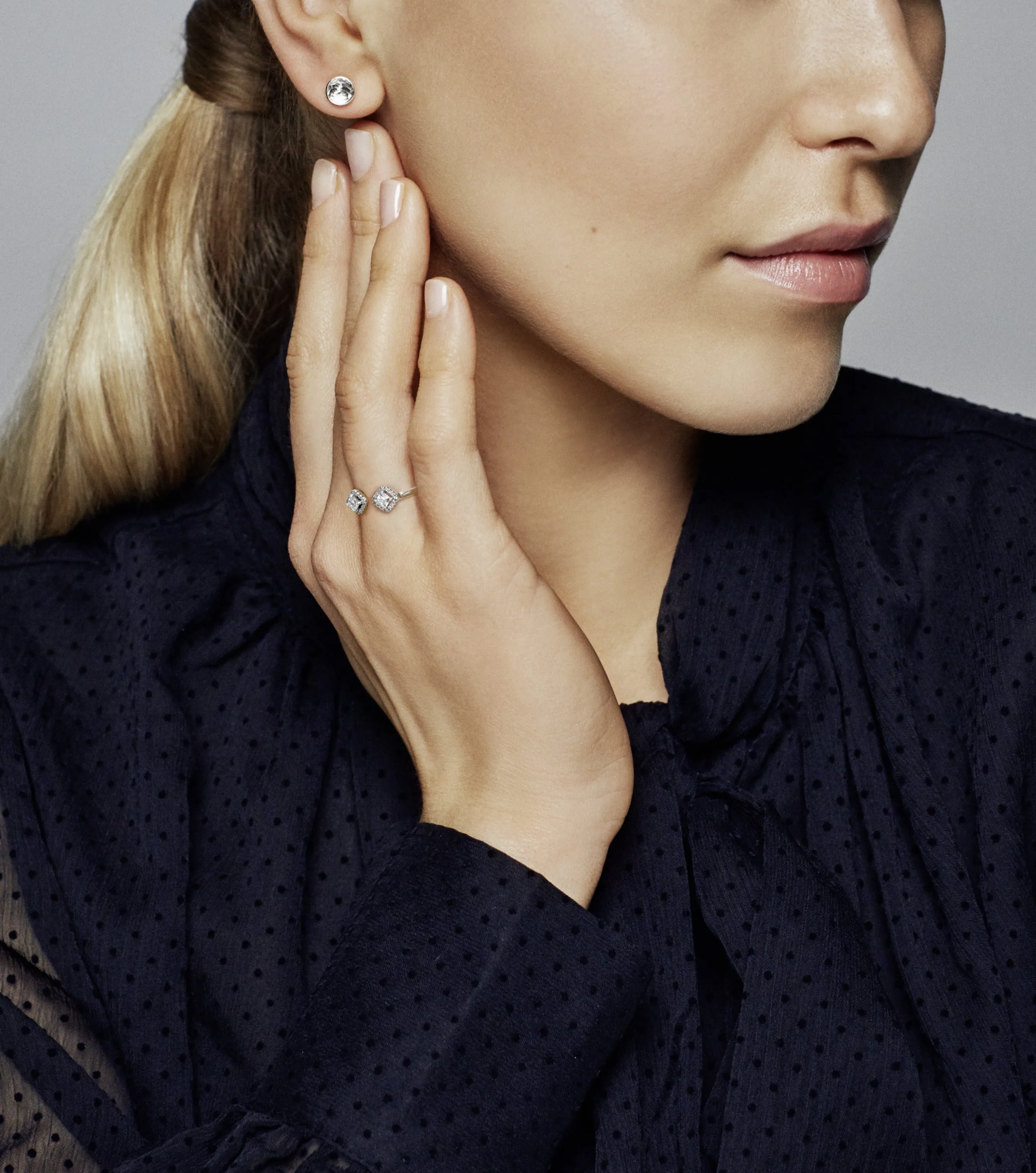 Sterling silver open ring with clear cubic zirconia