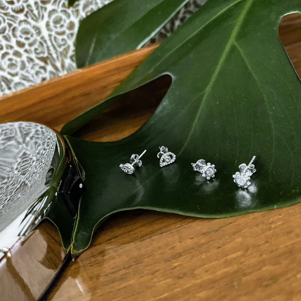 Sun Stud Earrings - Gold