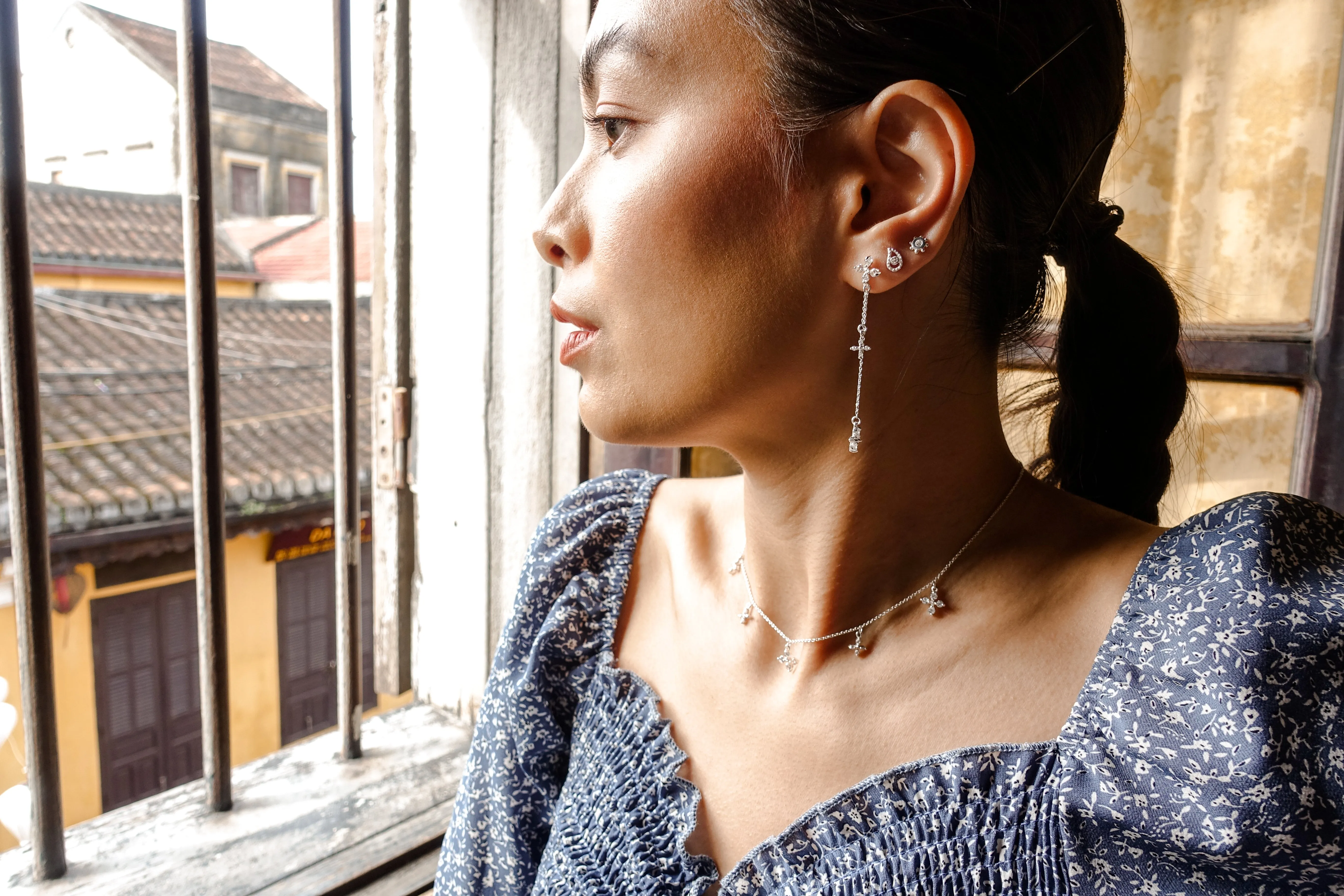 Sun Stud Earrings - Gold