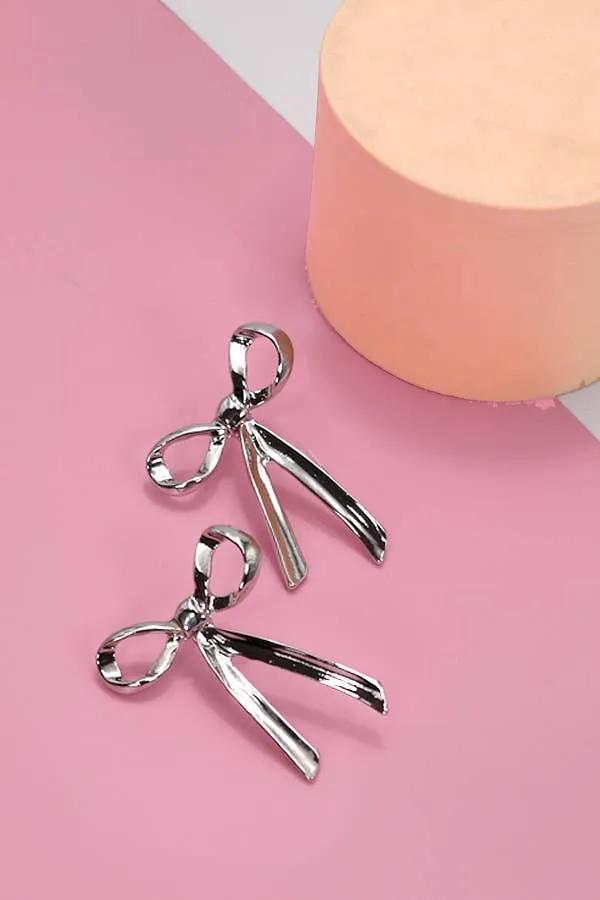 Sway With The Wind Bow Earrings