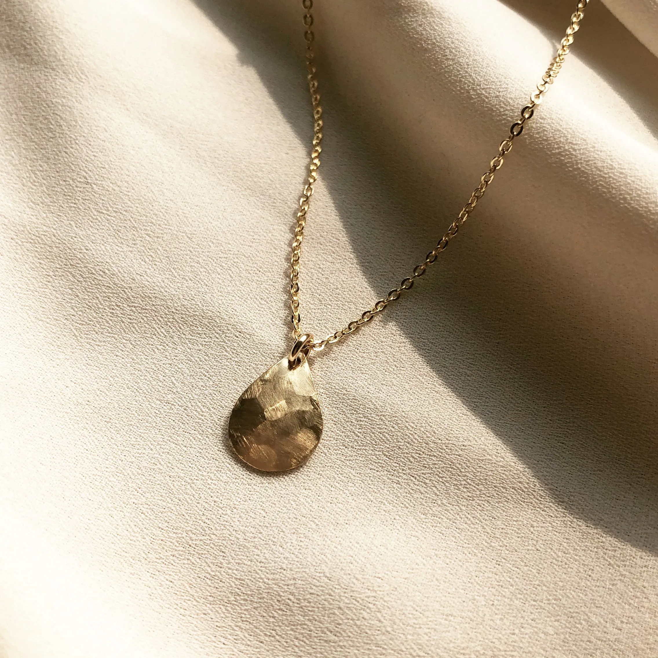 SYRENI NECKLACE