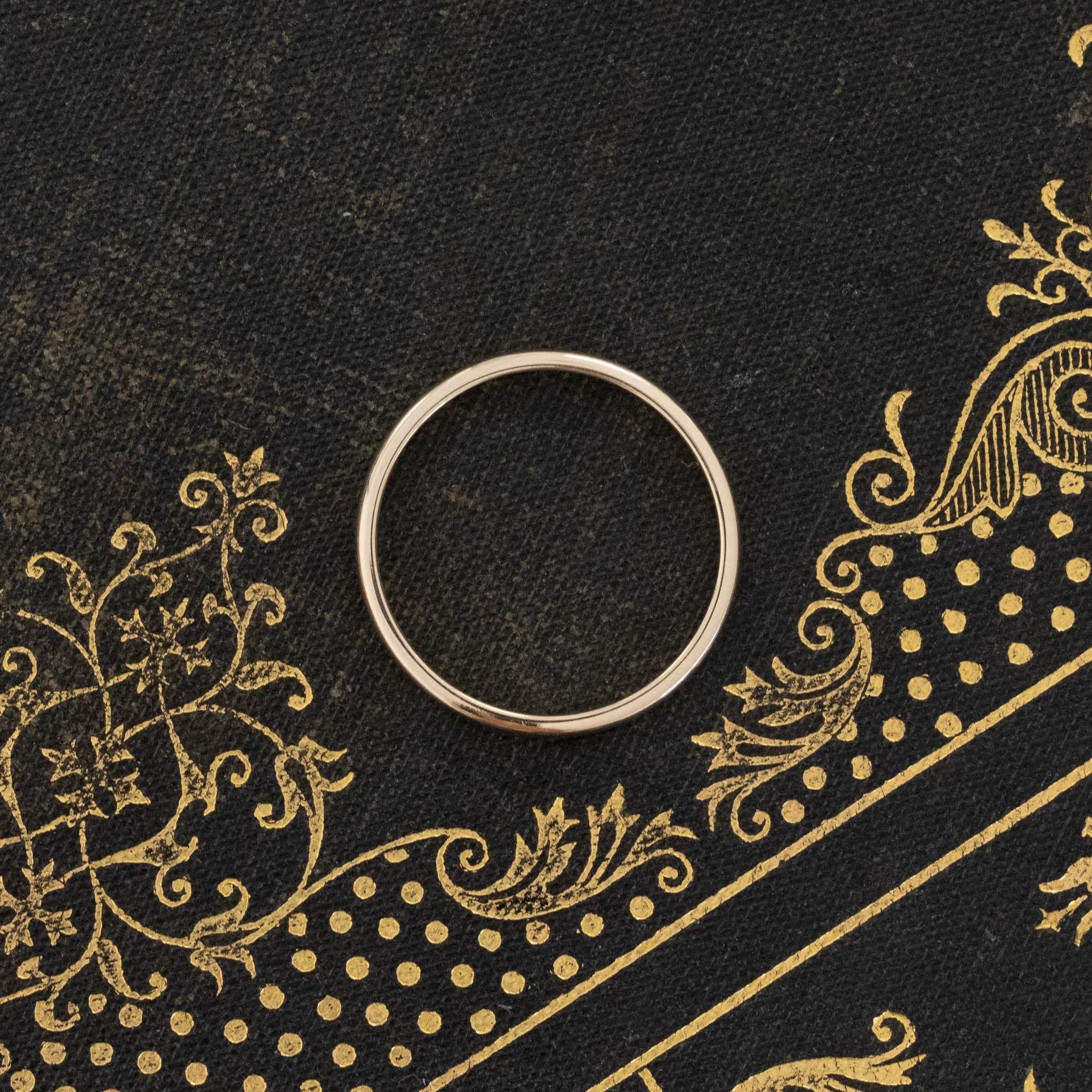 Vintage 14kt Gold Band by Art Carved 1.8mm
