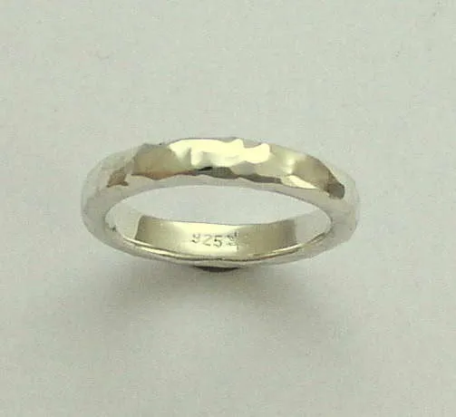 Wedding band, Men's simple band, hammered band, sterling silver ring, unisex band, shiny band, simple band, unisex  - eternal love R0900H