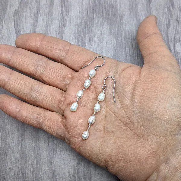 Willow Earrings White Pearl