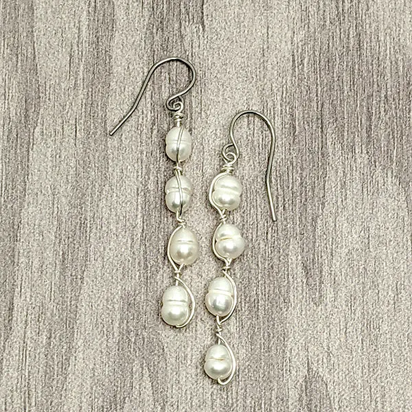 Willow Earrings White Pearl
