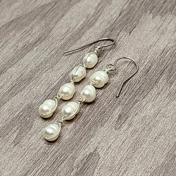 Willow Earrings White Pearl